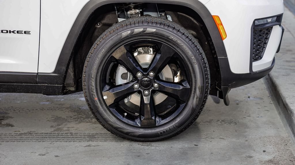 New 2026 Bright White Clearcoat Jeep Limited image 11