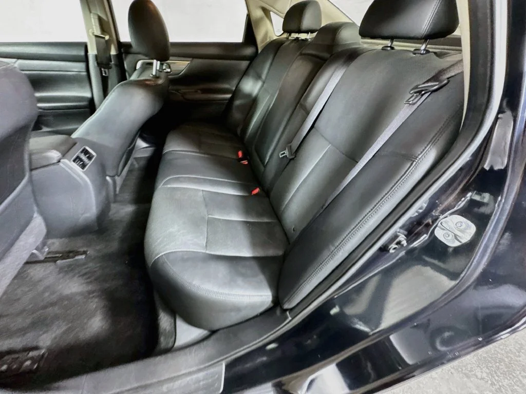 Used 2015 Blue Nissan 3.5 SL image 29