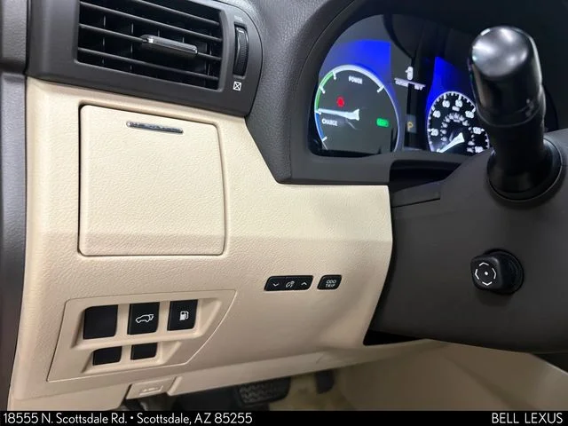 Used 2010 Red Lexus 450h image 17