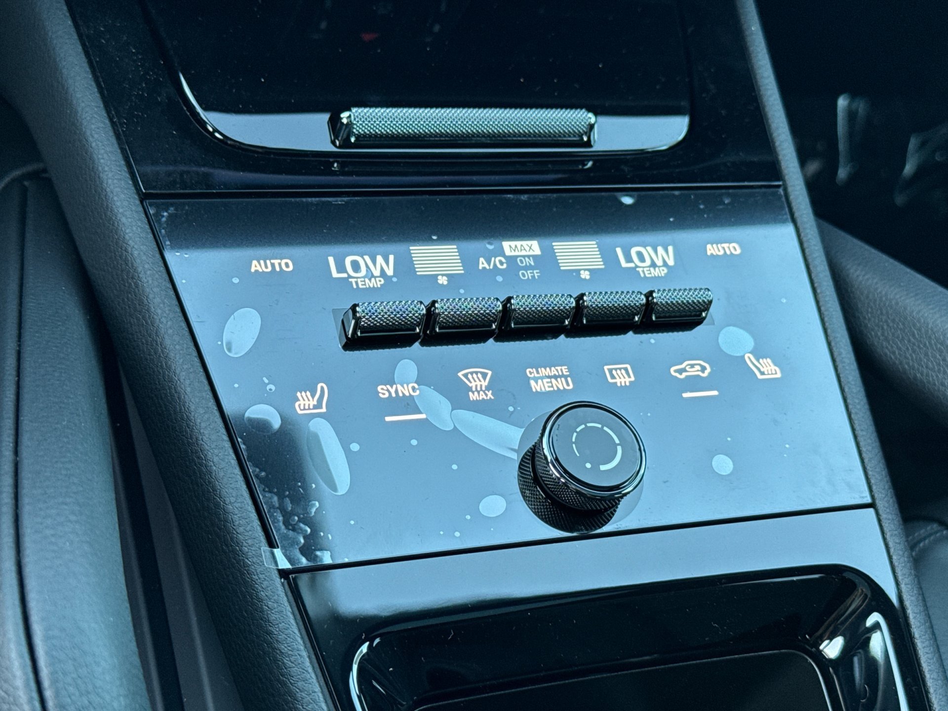 New 2026 Vanadium Grey Metallic Porsche Cayenne (AWD) image 20