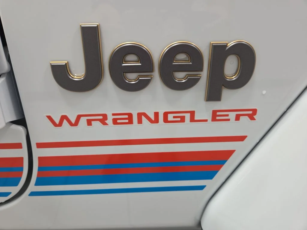 New 2026 Bright White Clearcoat Jeep  image 16