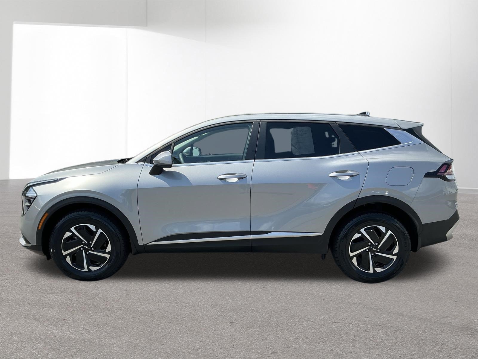 Certified Used 2023 Steel Gray Kia LX image 6