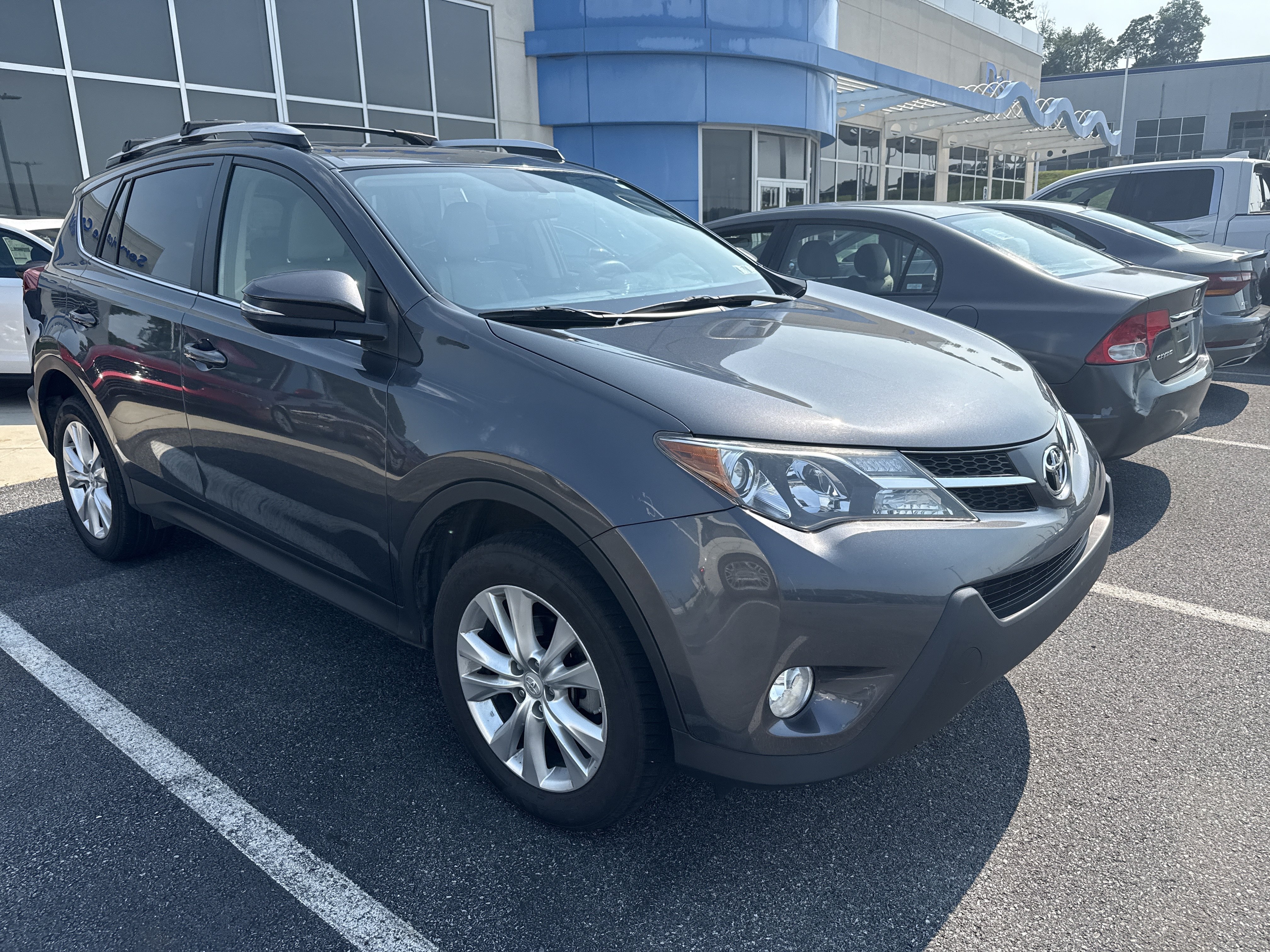 Used 2015 Magnetic Gray Metallic Toyota Limited image 1