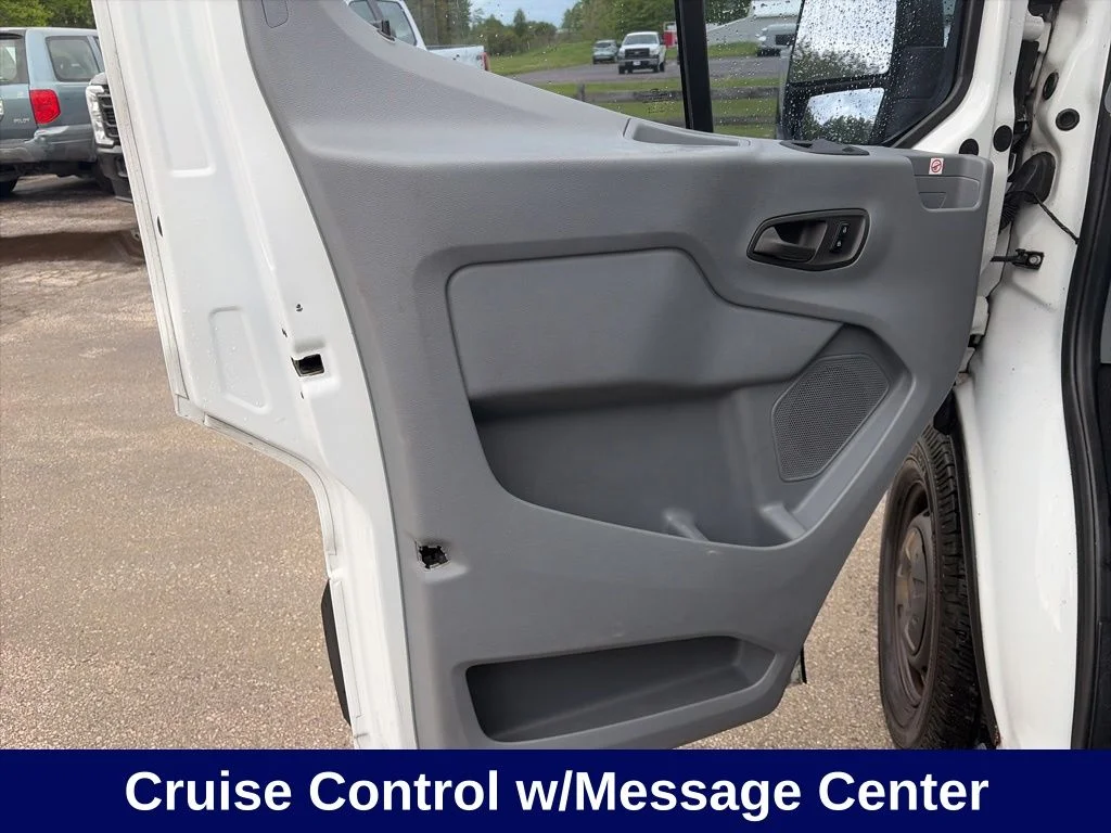 Certified Used 2019 Oxford White Ford Base image 16