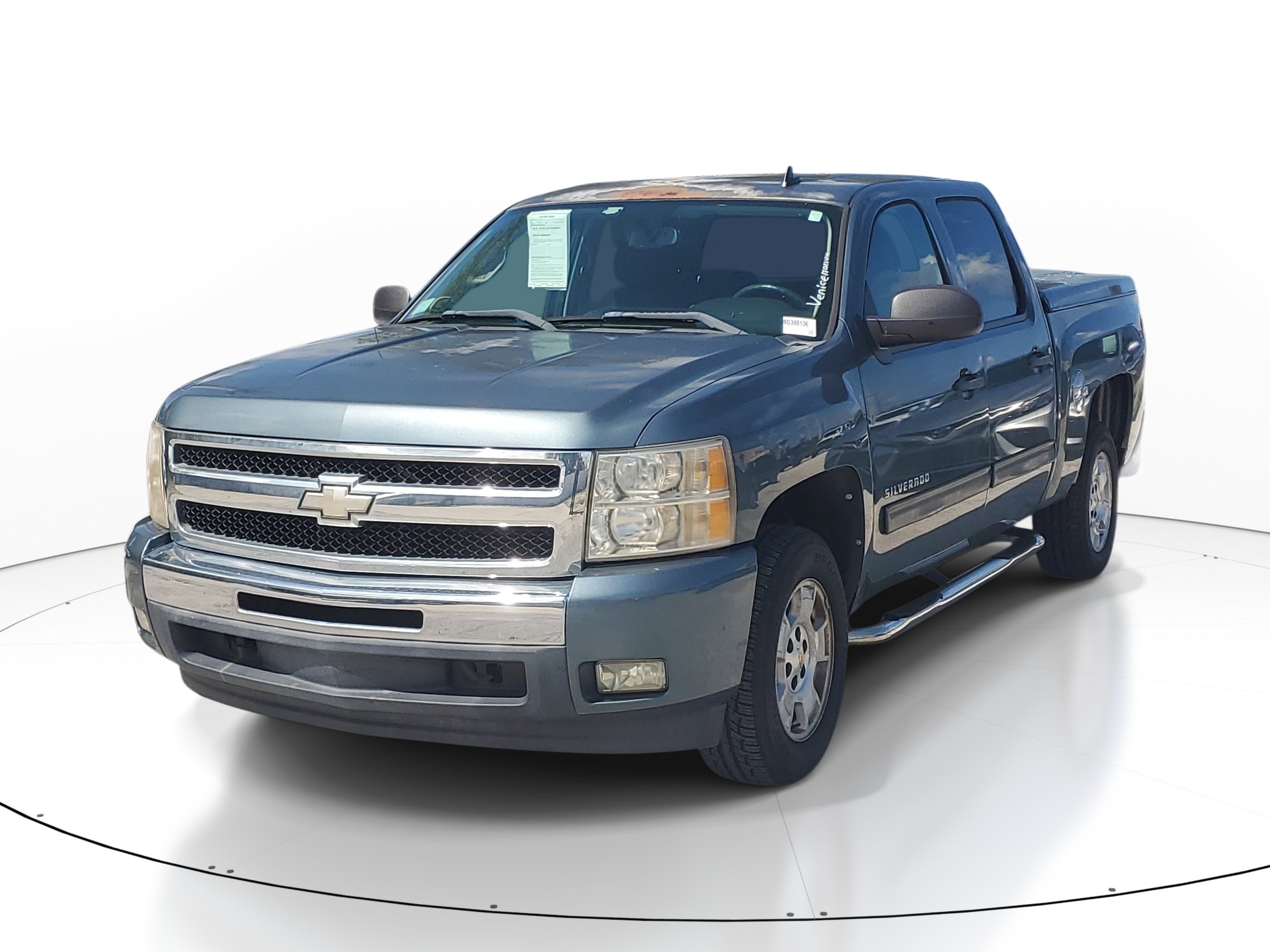 Used 2011 Blue Granite Metallic Chevrolet LT image 1