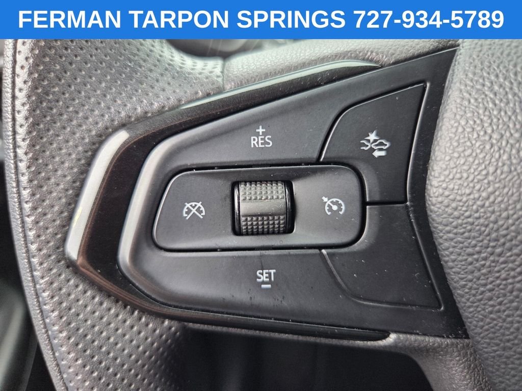 Used 2022 White Chevrolet LT image 33