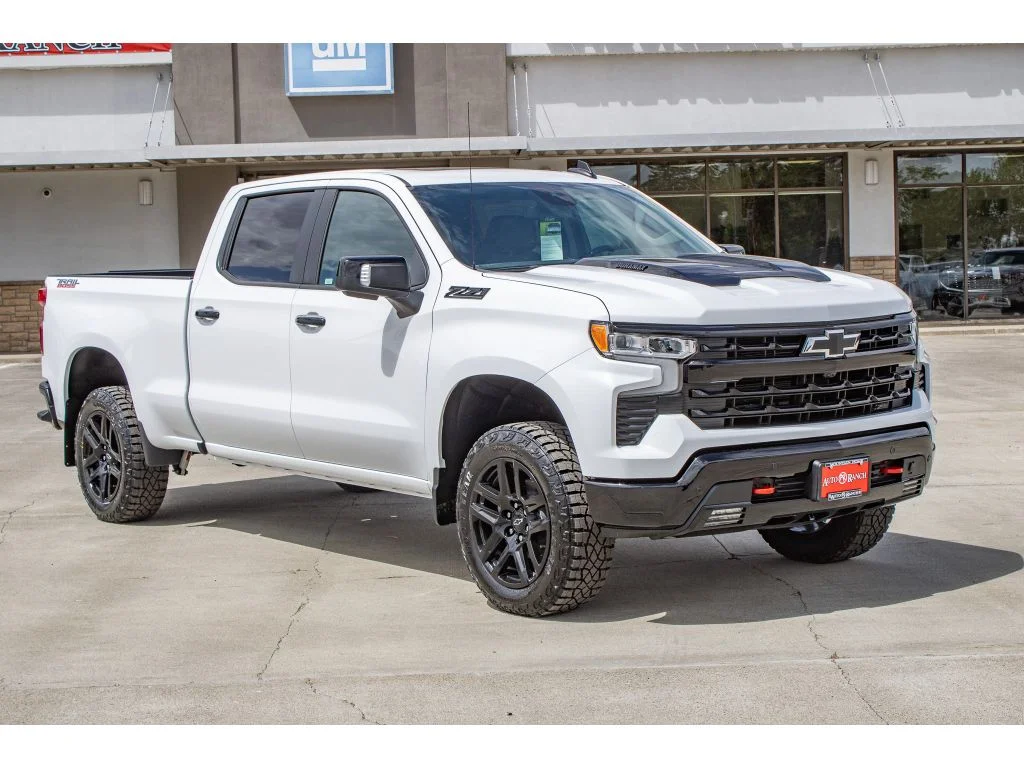 New 2026 Summit White Chevrolet LT Trail Boss image 2