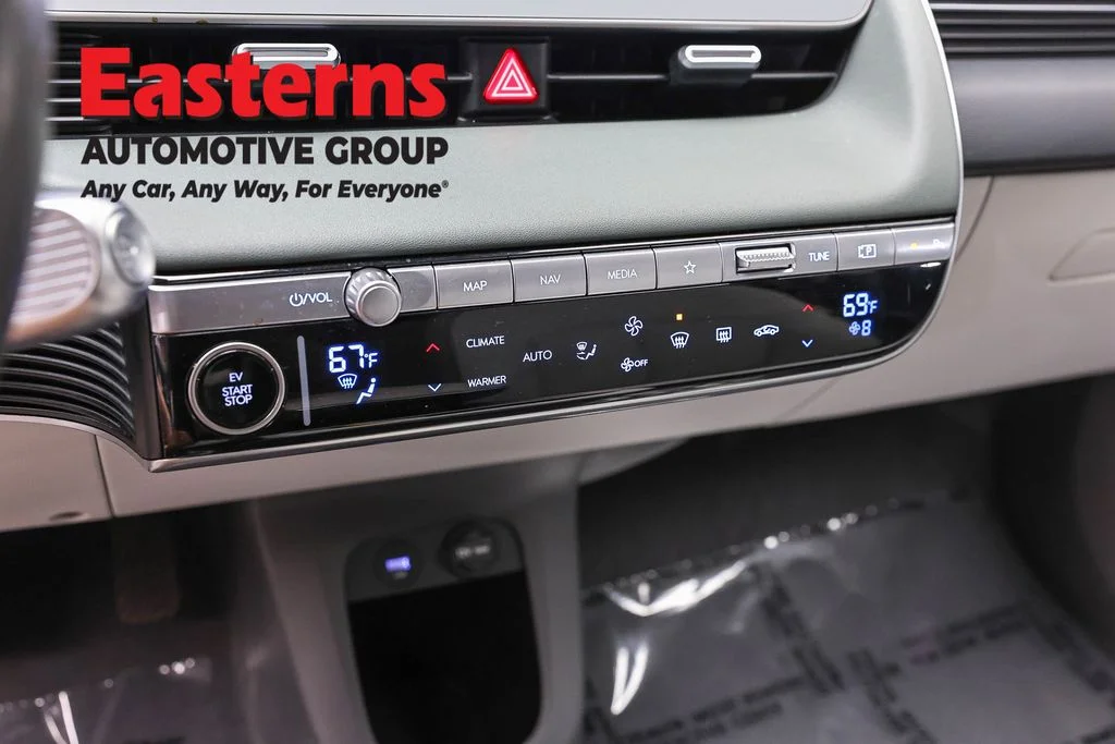 Used 2023 Gray Hyundai SEL image 20