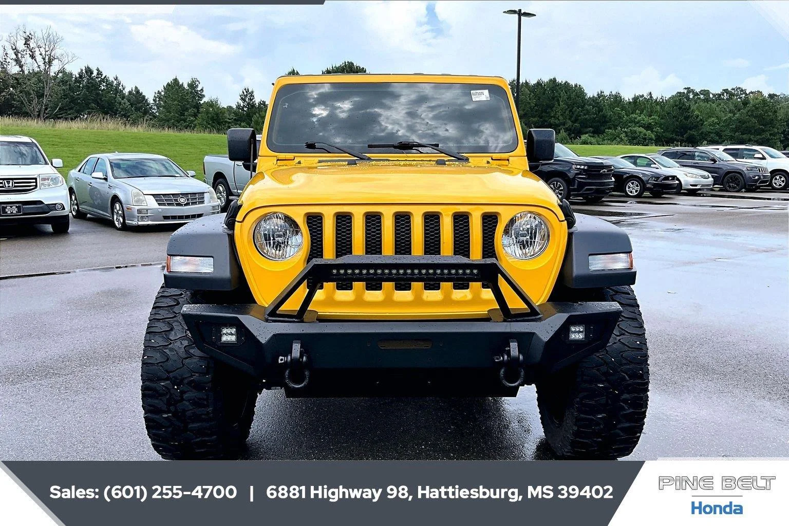 Used 2019 Hellayella Clearcoat Jeep Sport S image 5