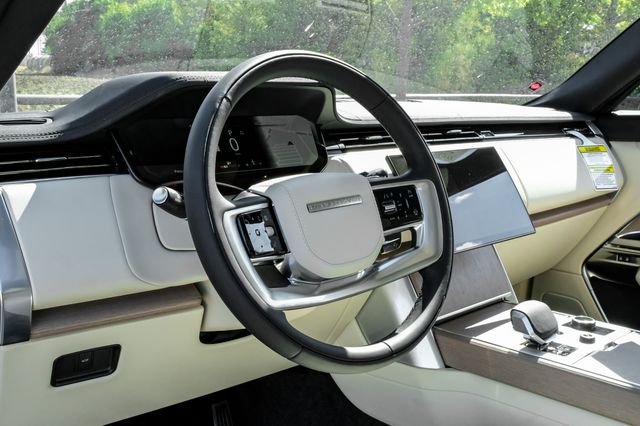 New 2027 Varesine Blue Land Rover SE image 20