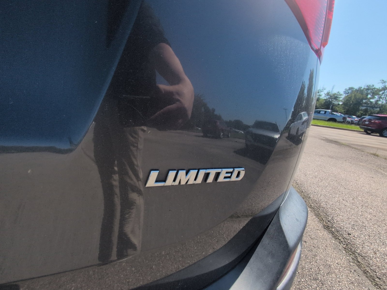 Used 2013 Magnetic Gray Pearl Toyota Limited image 23