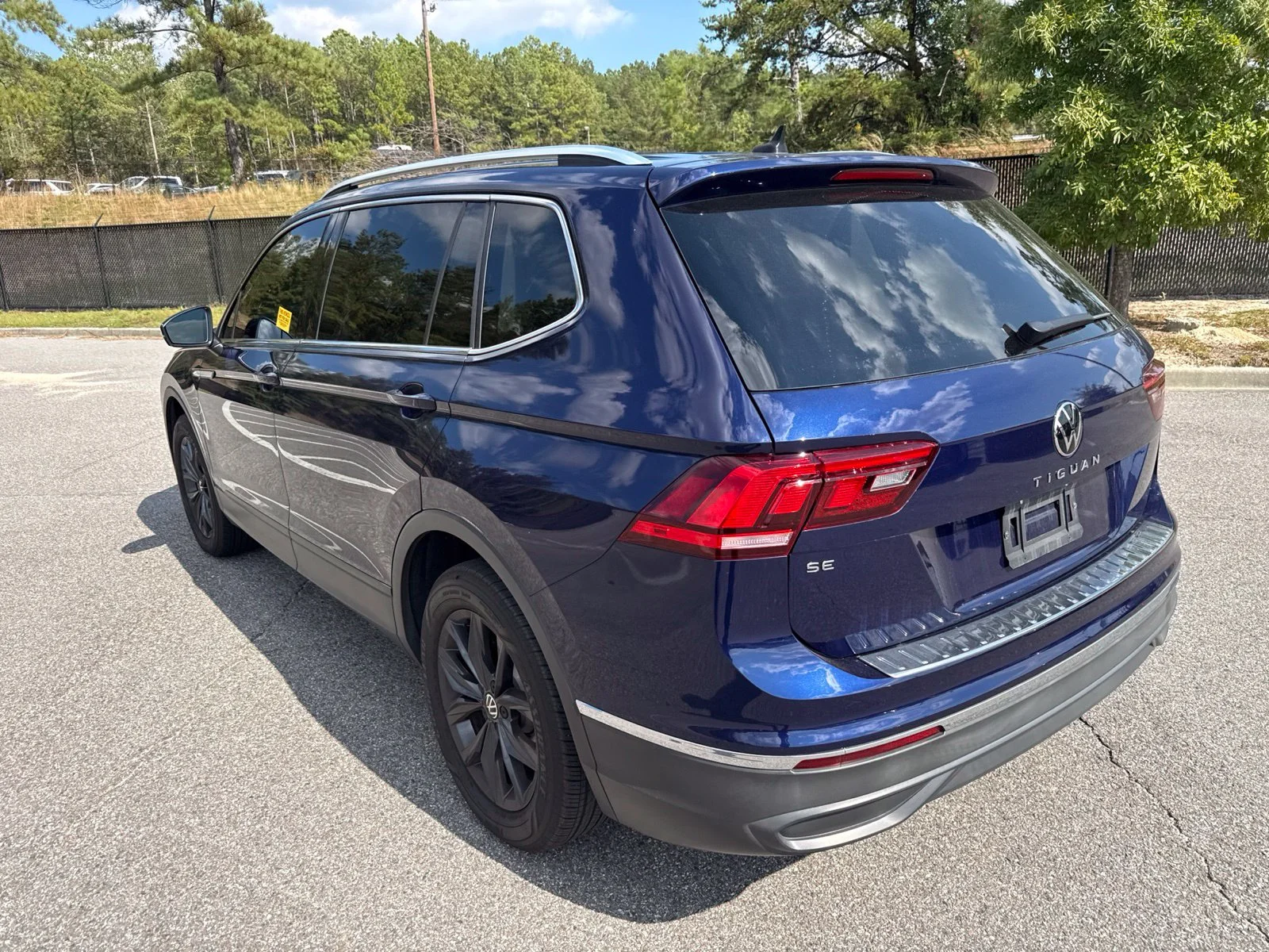 Used 2024 Blue Volkswagen 2.0T SE image 3