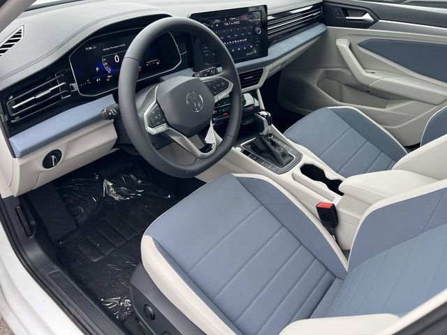 New 2026 White Volkswagen 1.5T SE image 5