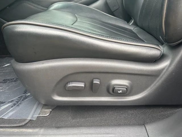 Used 2014 Gray INFINITI Base image 13