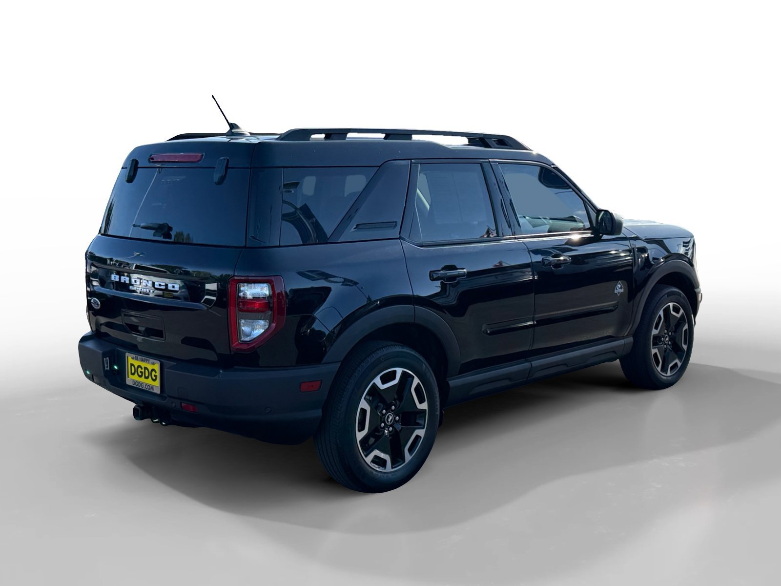 Certified Used 2023 Shadow Black Ford Outer Banks image 5