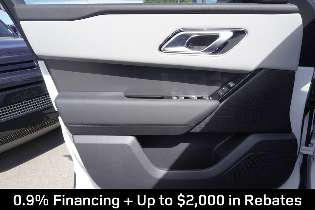 New 2026 Fuji White Land Rover S image 17