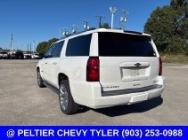 Used 2019 IRIDESCENT PEARL TRICOAT Chevrolet Premier image 6