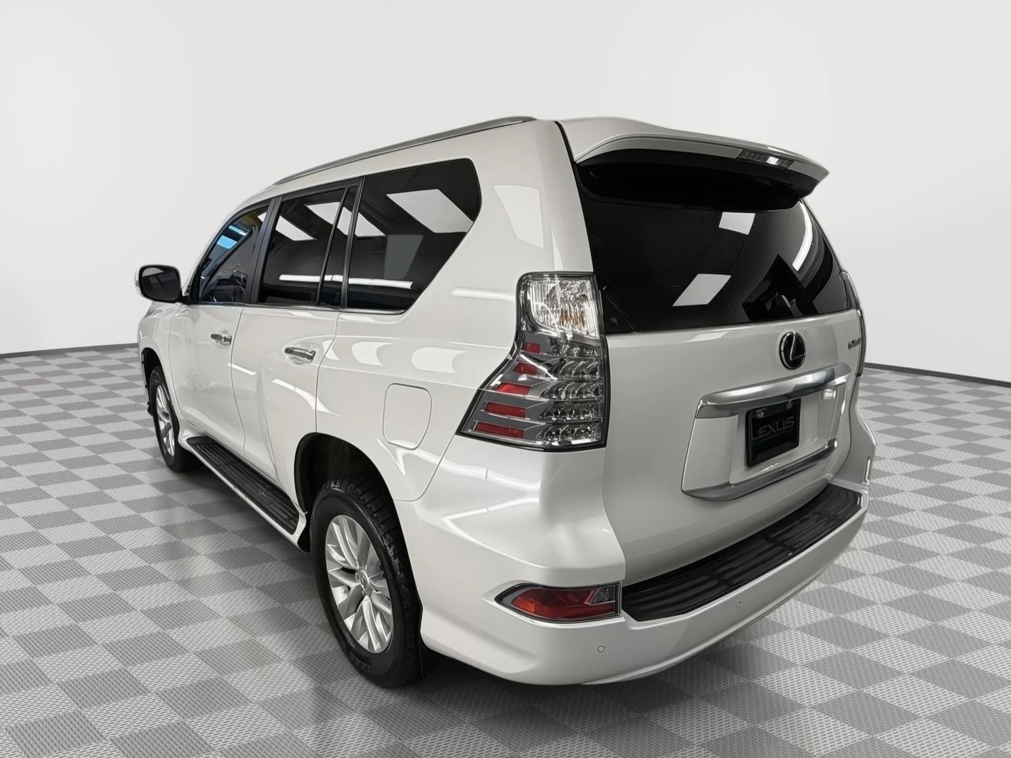 Certified Used 2023  Lexus Base image 3