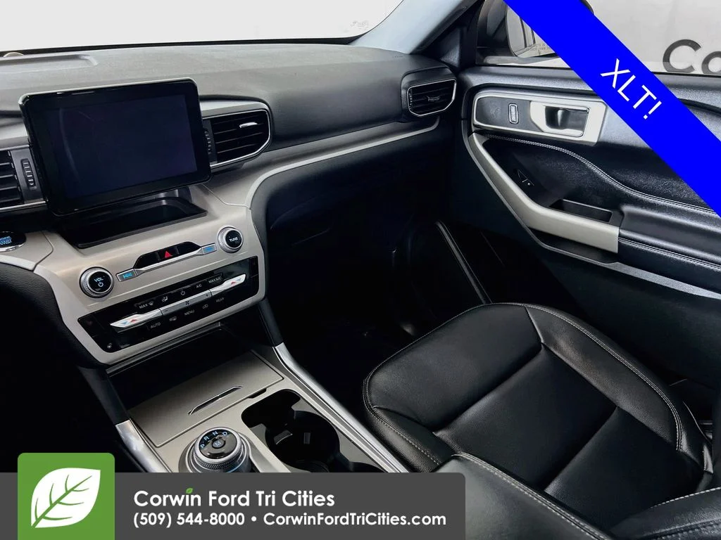 Used 2020 Silver Ford XLT image 27