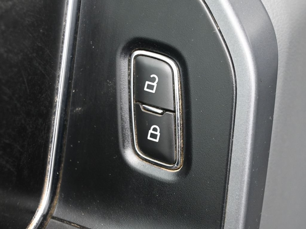 Used 2022 White Ford XLT image 13