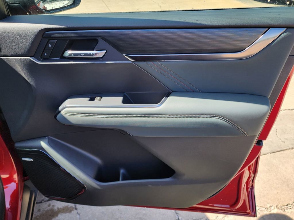 2026 GMC Acadia AT4 - Photo 40