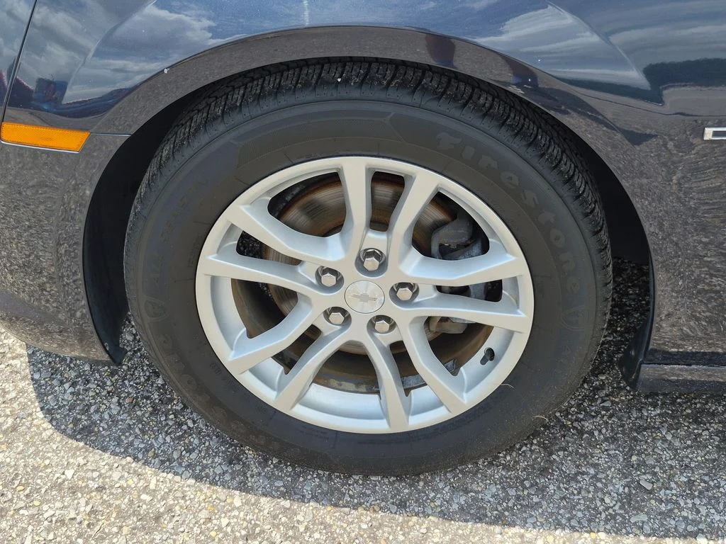 Used 2014 Blue Chevrolet 2LS image 9