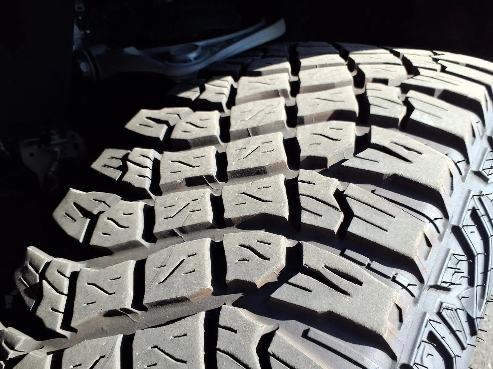 Used 2024 Cactus Gray Ford Wildtrak image 41