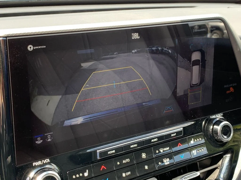 Used 2022 Black Toyota Platinum image 23