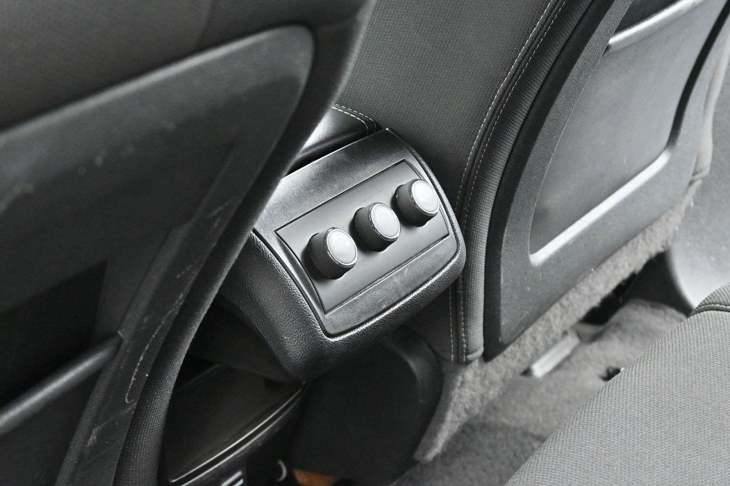 Used 2015 Blue Velvet Metallic Chevrolet LT image 29