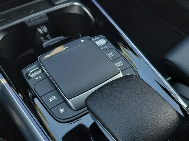 Used 2023 Gray Mercedes-Benz GLA 250 image 27