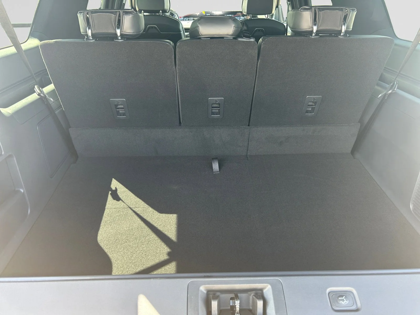 New 2026 Infinite Black Metallic Clearcoat Lincoln Reserve image 9