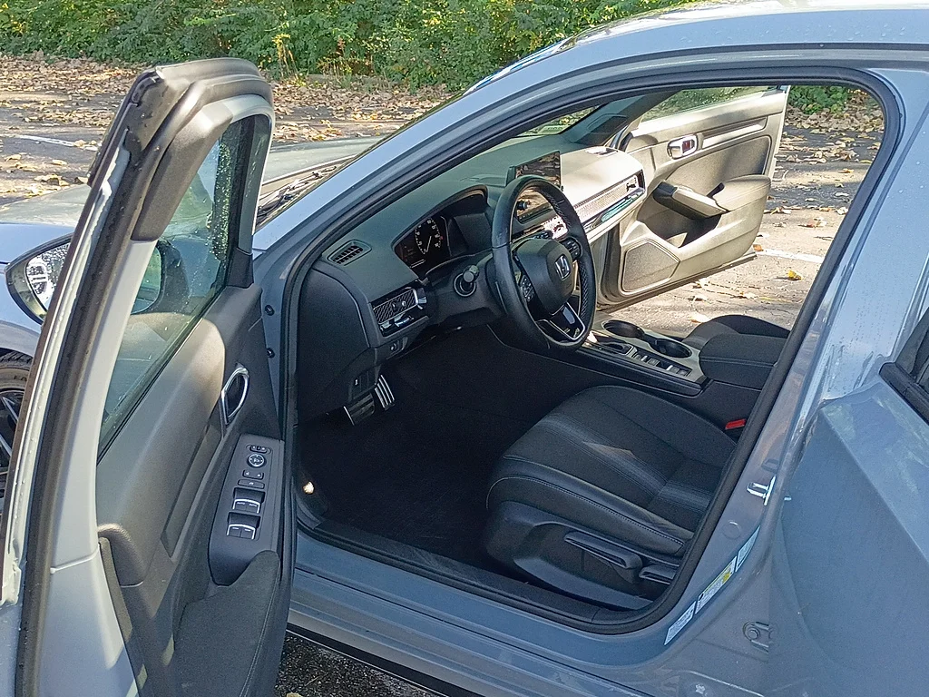 Certified Used 2025 SONIC GRAY Honda Sport image 11