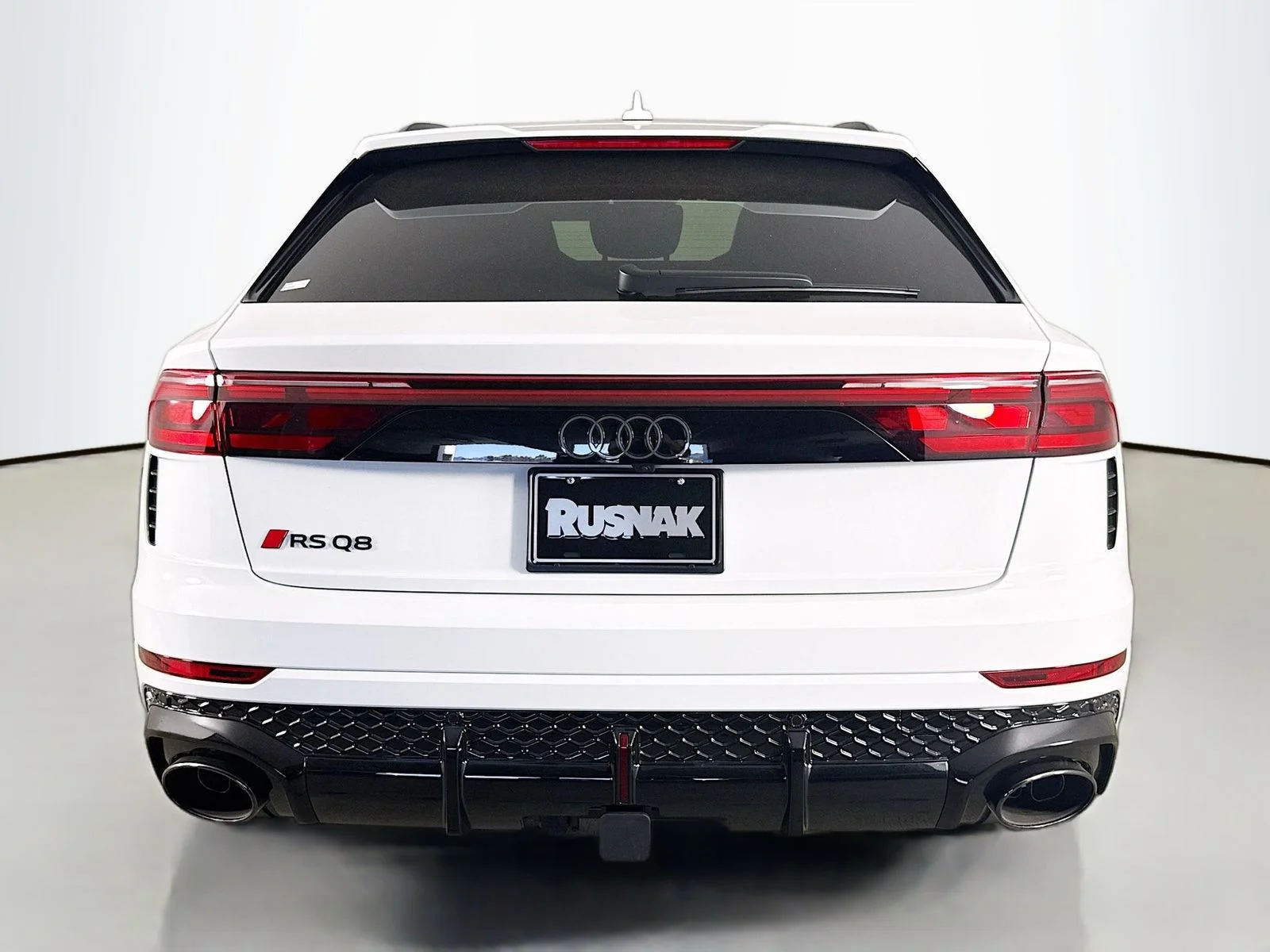 New 2025 White Audi 4.0T image 6