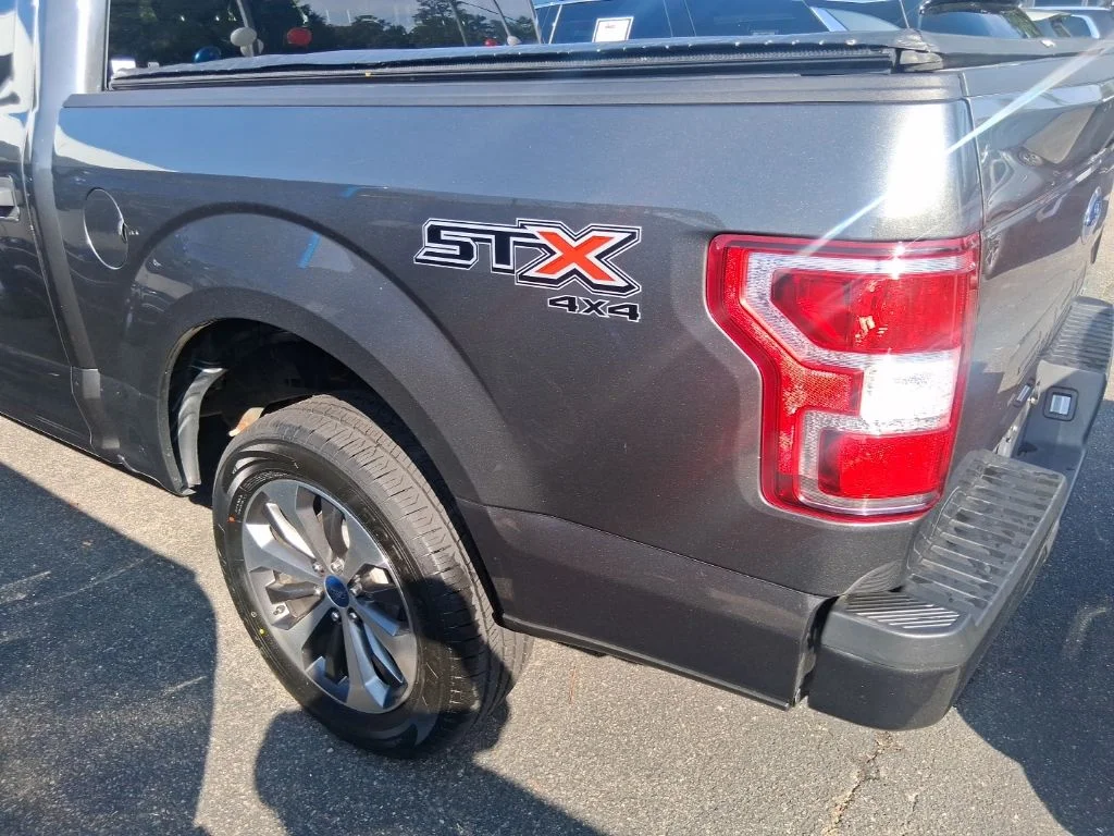 Used 2019 Gray Ford XL image 7