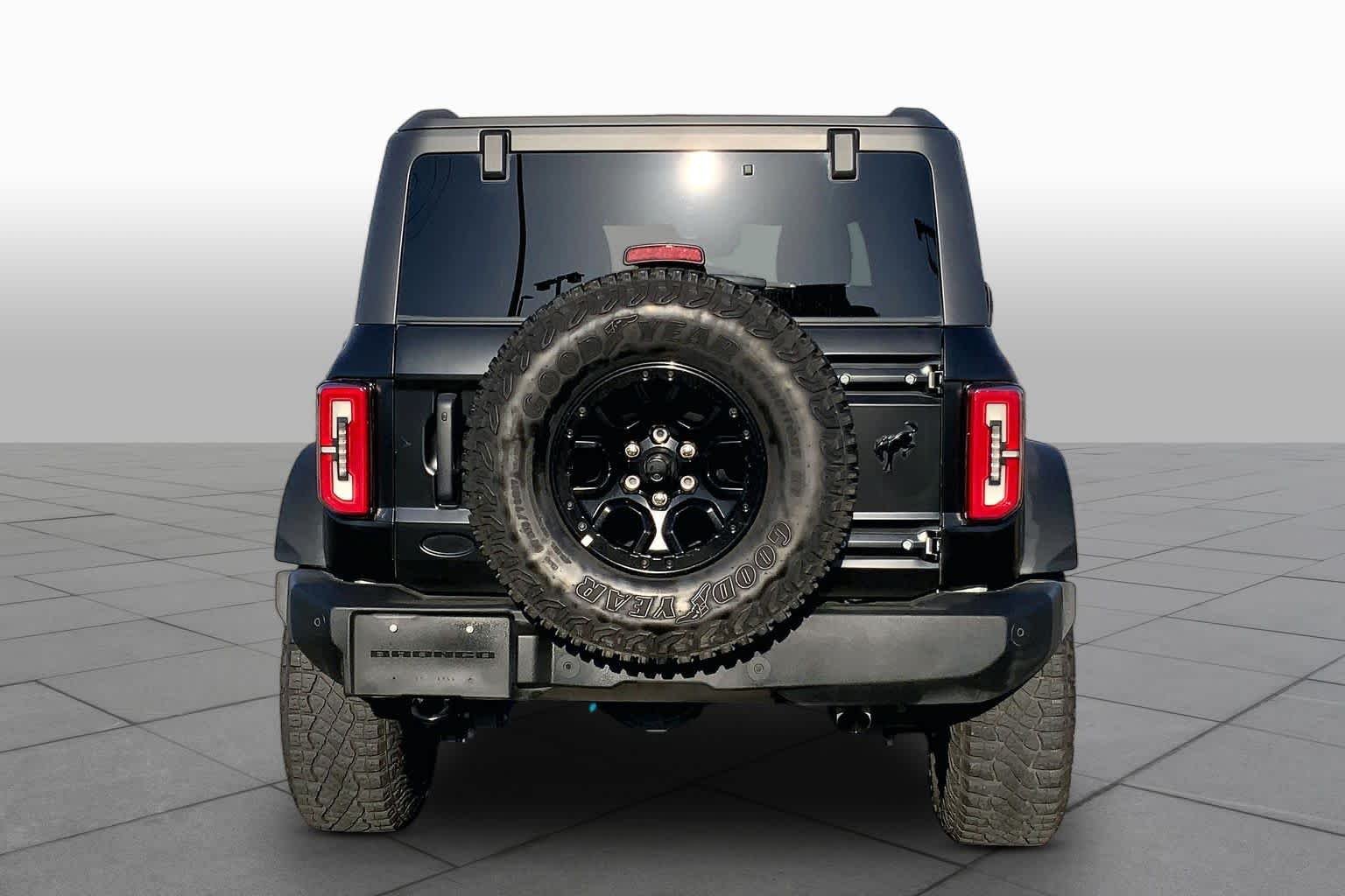 Certified Used 2023 Cactus Gray Ford Wildtrak image 5