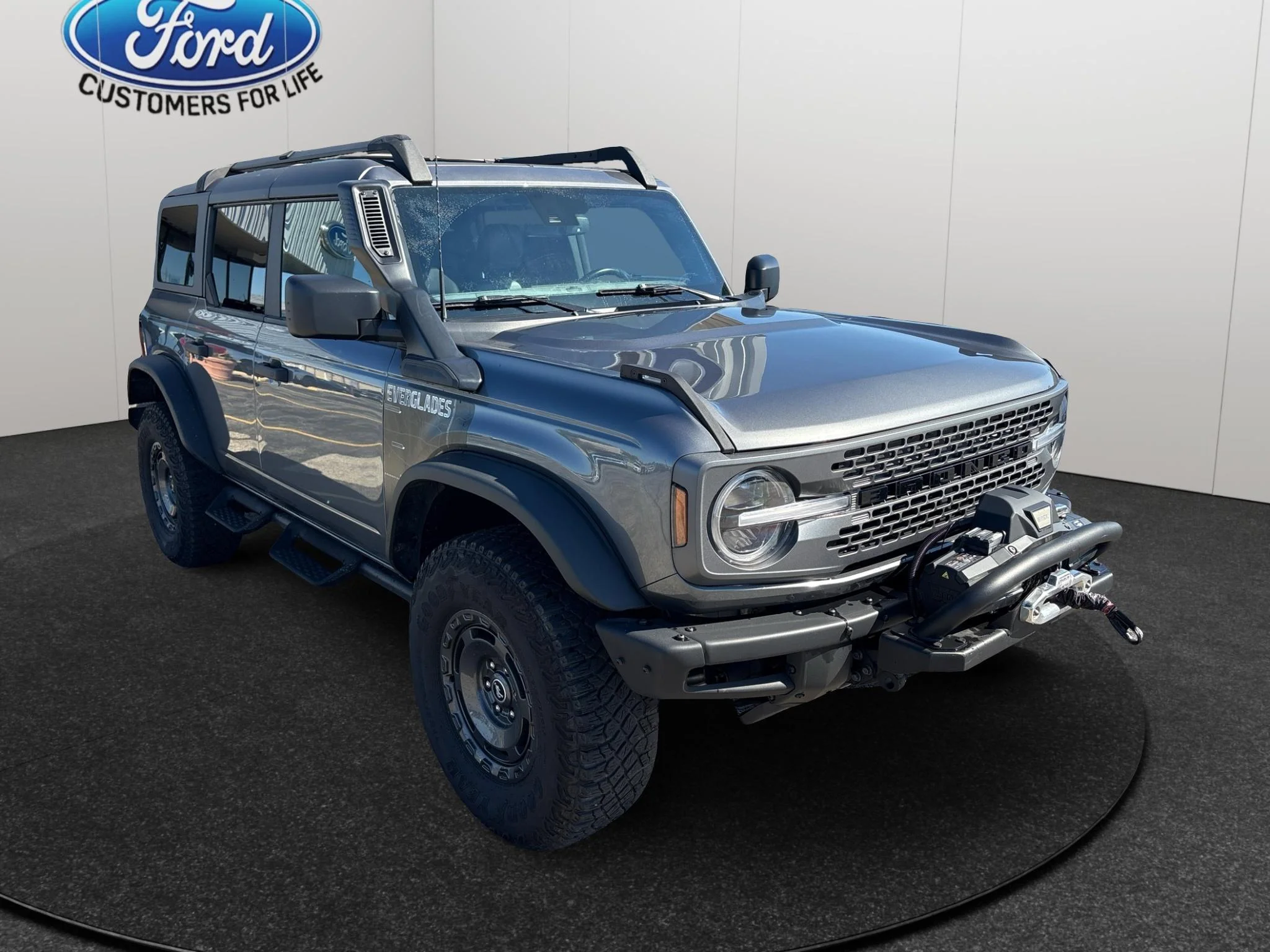 Gray 2024 Ford Bronco SUV / Crossover Four-Wheel Drive 