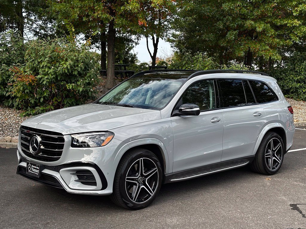 Certified Used 2024 White Mercedes-Benz GLS 450 image 1