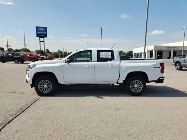 New 2026 Summit White Chevrolet LT image 4