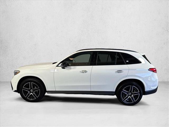 New 2026 Polar White Mercedes-Benz GLC 300 image 37