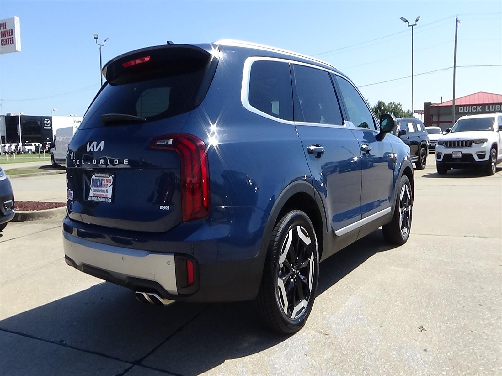 Used 2025 Midnight Lake Blue (mlb) Kia S image 7