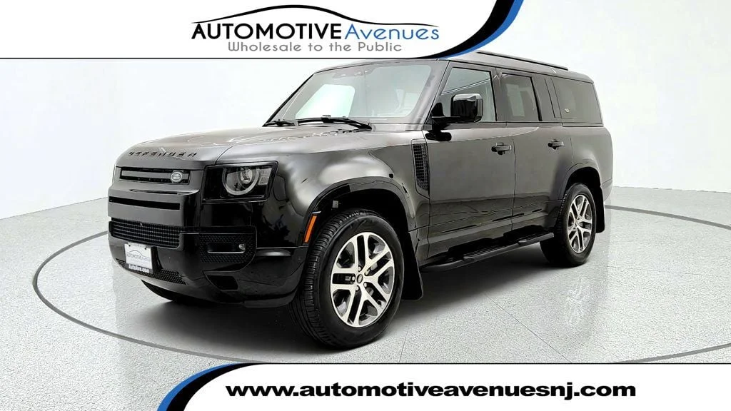 Used 2024 Santorini Black Metallic Land Rover 130 P400 X-Dynamic SE image 1