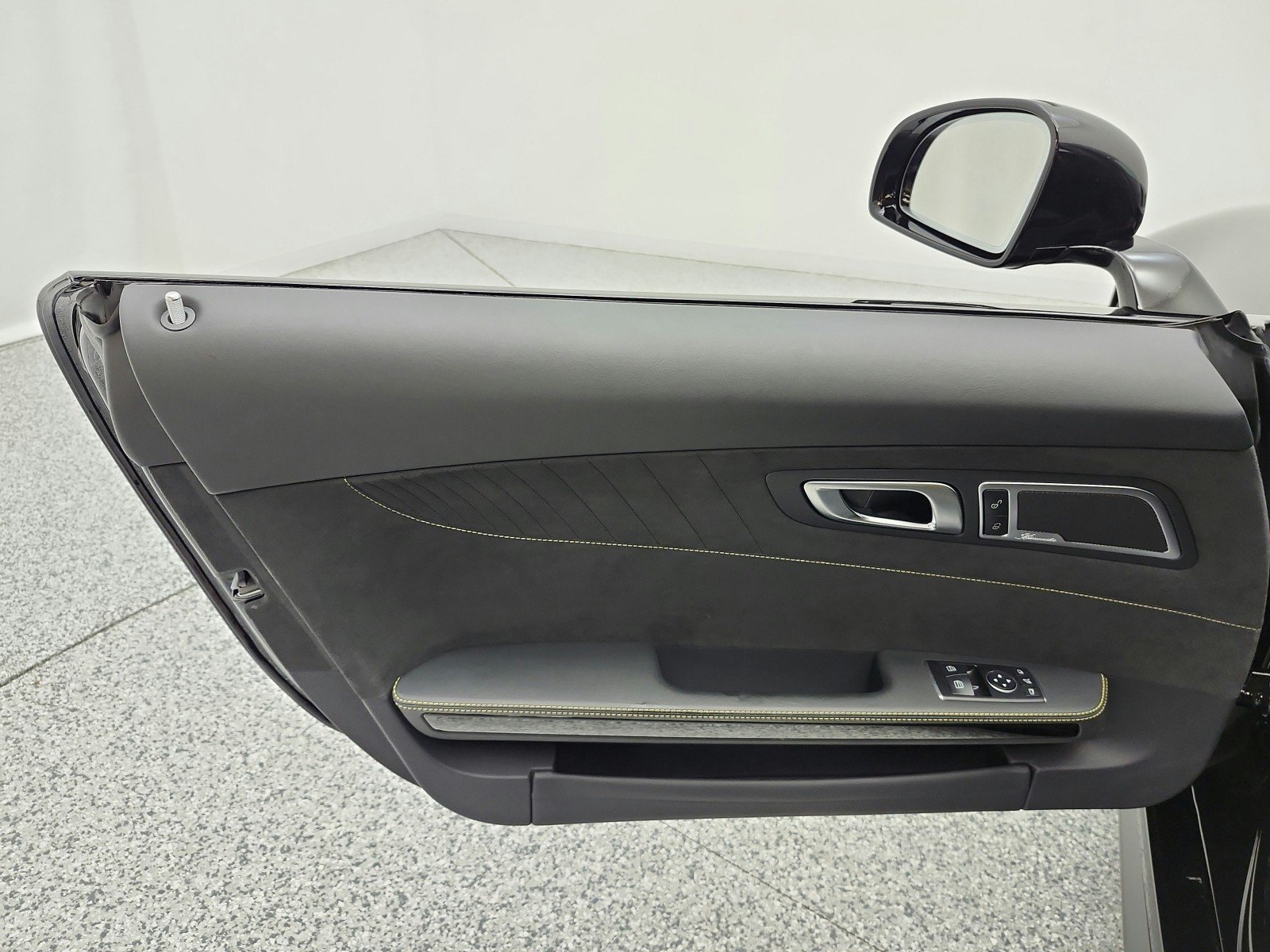 Used 2018 Black Mercedes-Benz AMG® GT R Coupe image 14
