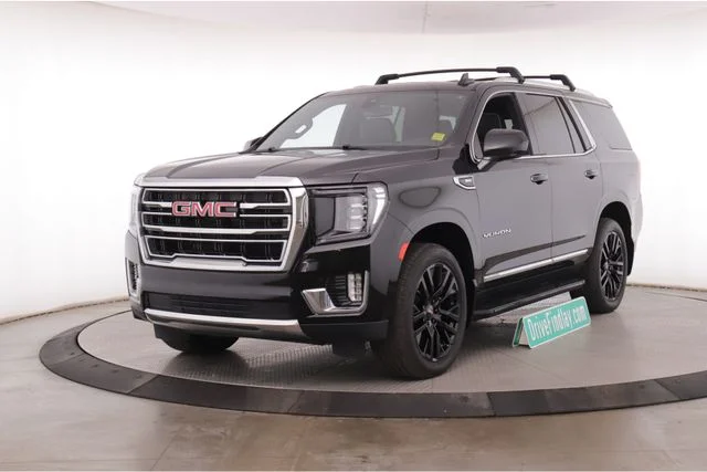 Used 2022 Black GMC SLT image 10