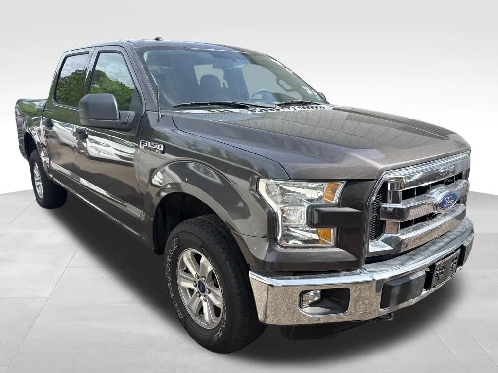 Used 2016 Gray Ford XLT image 4
