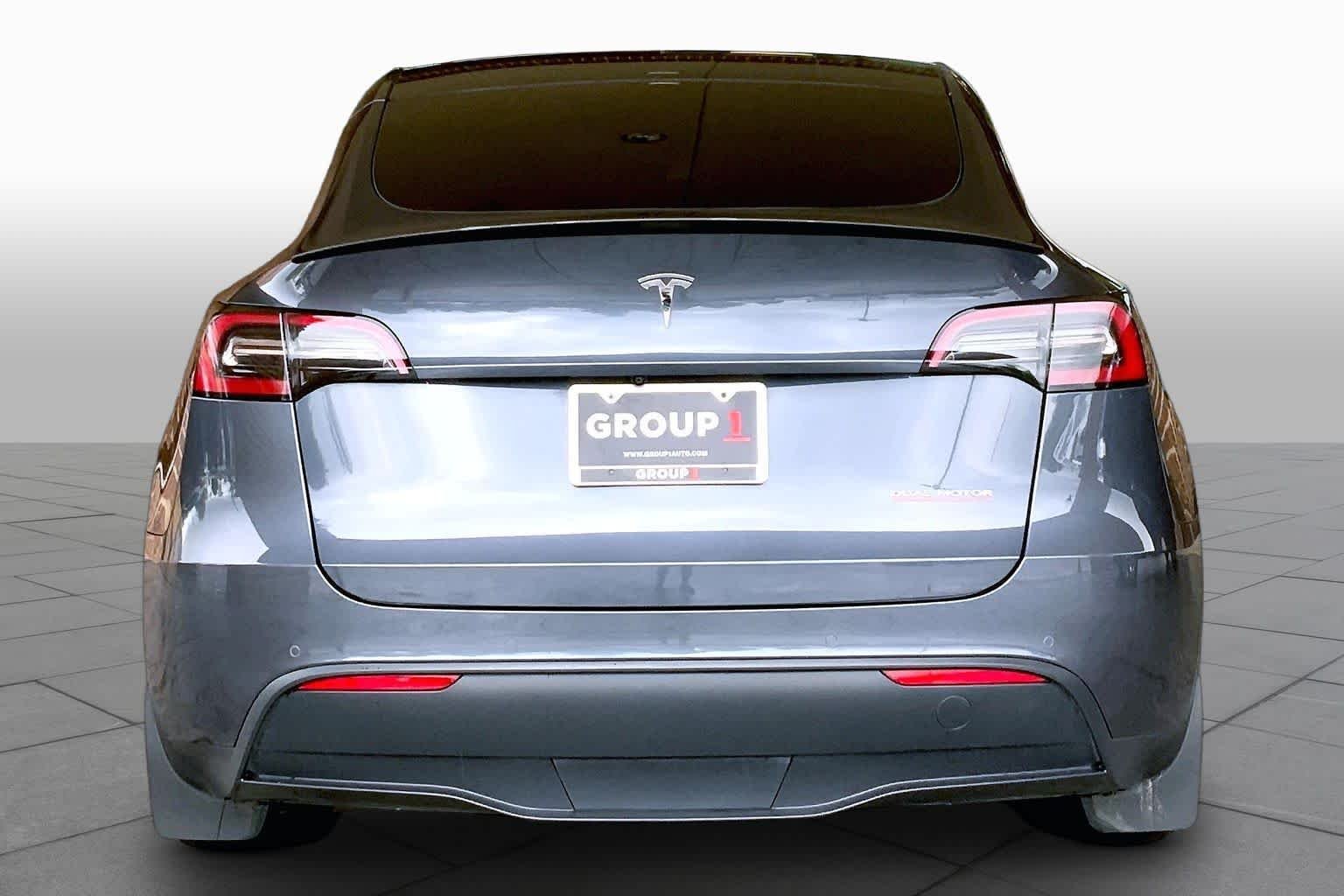 Used 2022 Deep Blue Metallic Tesla Performance image 4