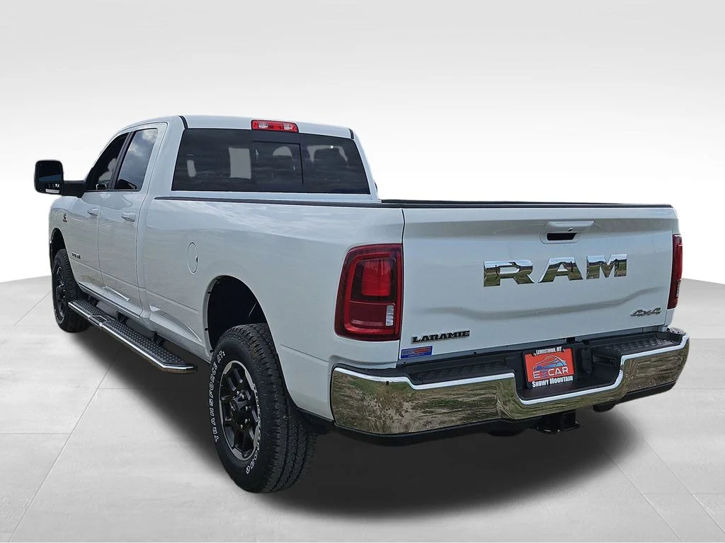 2026 RAM 3500 Laramie - Photo 15
