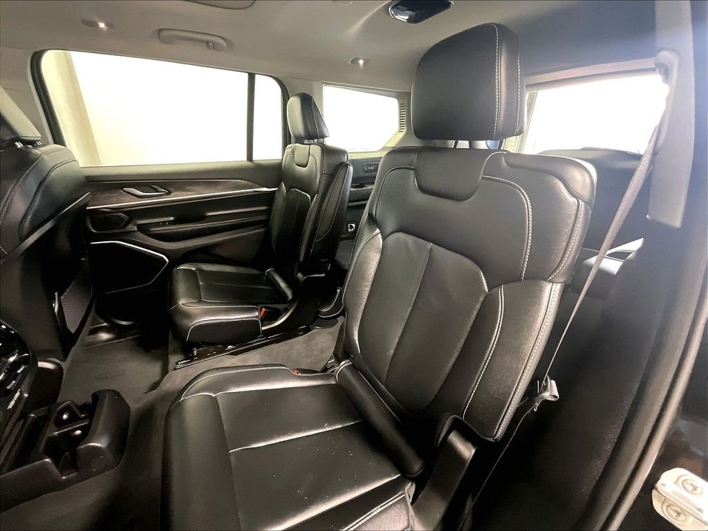 Used 2022 Black Jeep Limited image 15