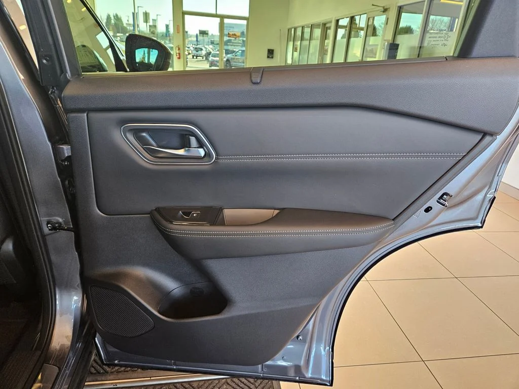 New 2026 Gun Metallic Nissan Platinum image 30