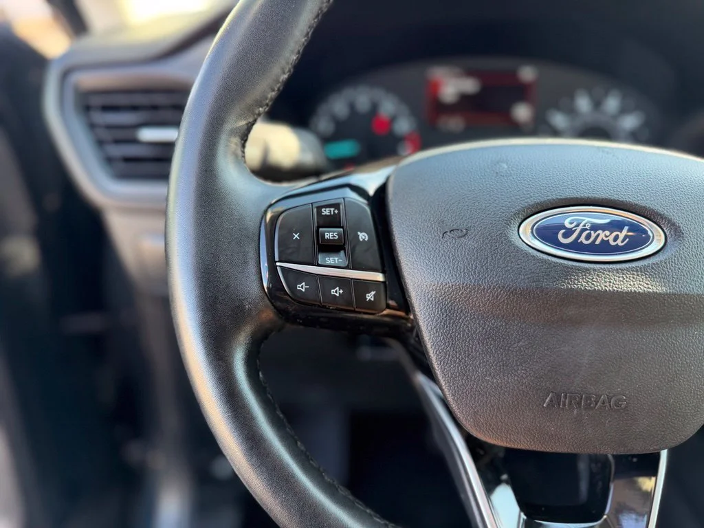 Used 2022 Blue Ford SE image 24