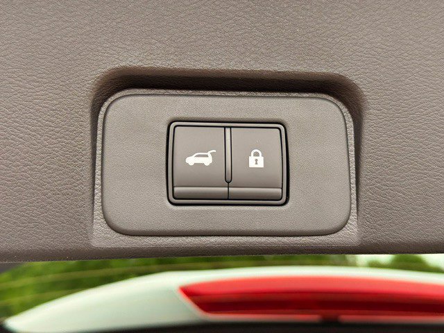 New 2026 Everest White Pearl TriCoat Nissan SV image 40